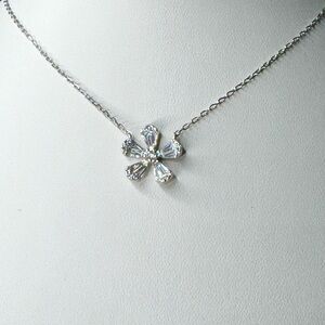 Elegant 18K WG and Sterling Silver Flower Pendant Necklace